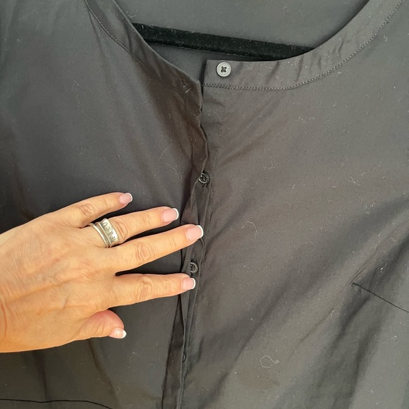 ROUND NECK BUTTON DOWN BY HALSTON - Picture 5 of 10